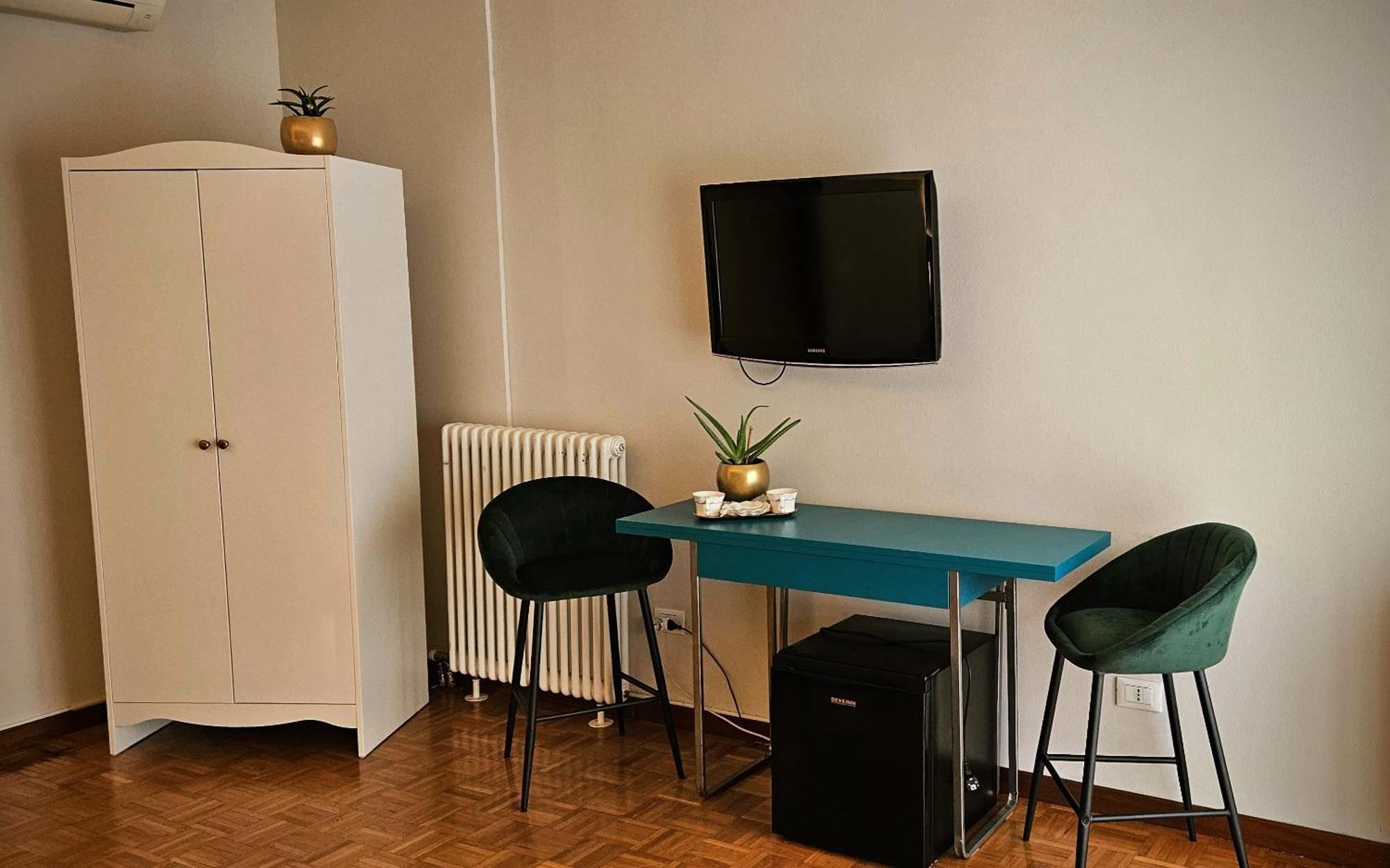 Verona Express Rooms Exterior photo
